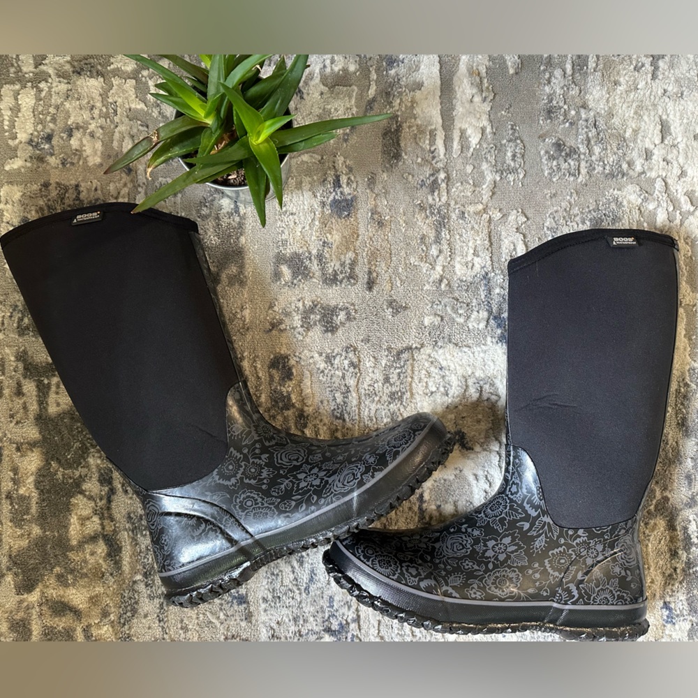 Bogs Waterproof Boots in Floral Print